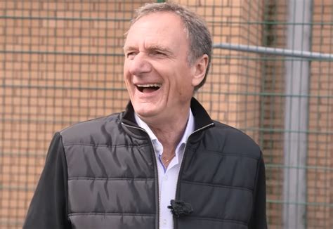 Phil Thompson .